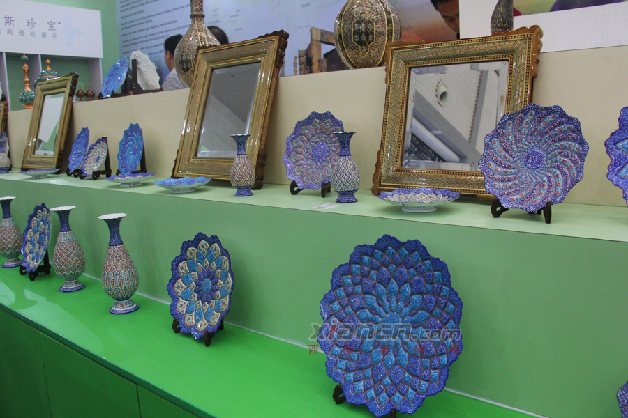 上合組織國(guó)家商品展 手工藝術(shù)品大放光彩，文化藝術(shù)交流譜寫新篇章